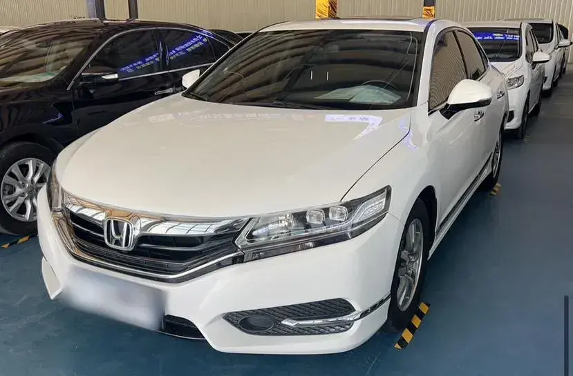 2017 Honda Spirior 2.0L 155HP L4 CVT