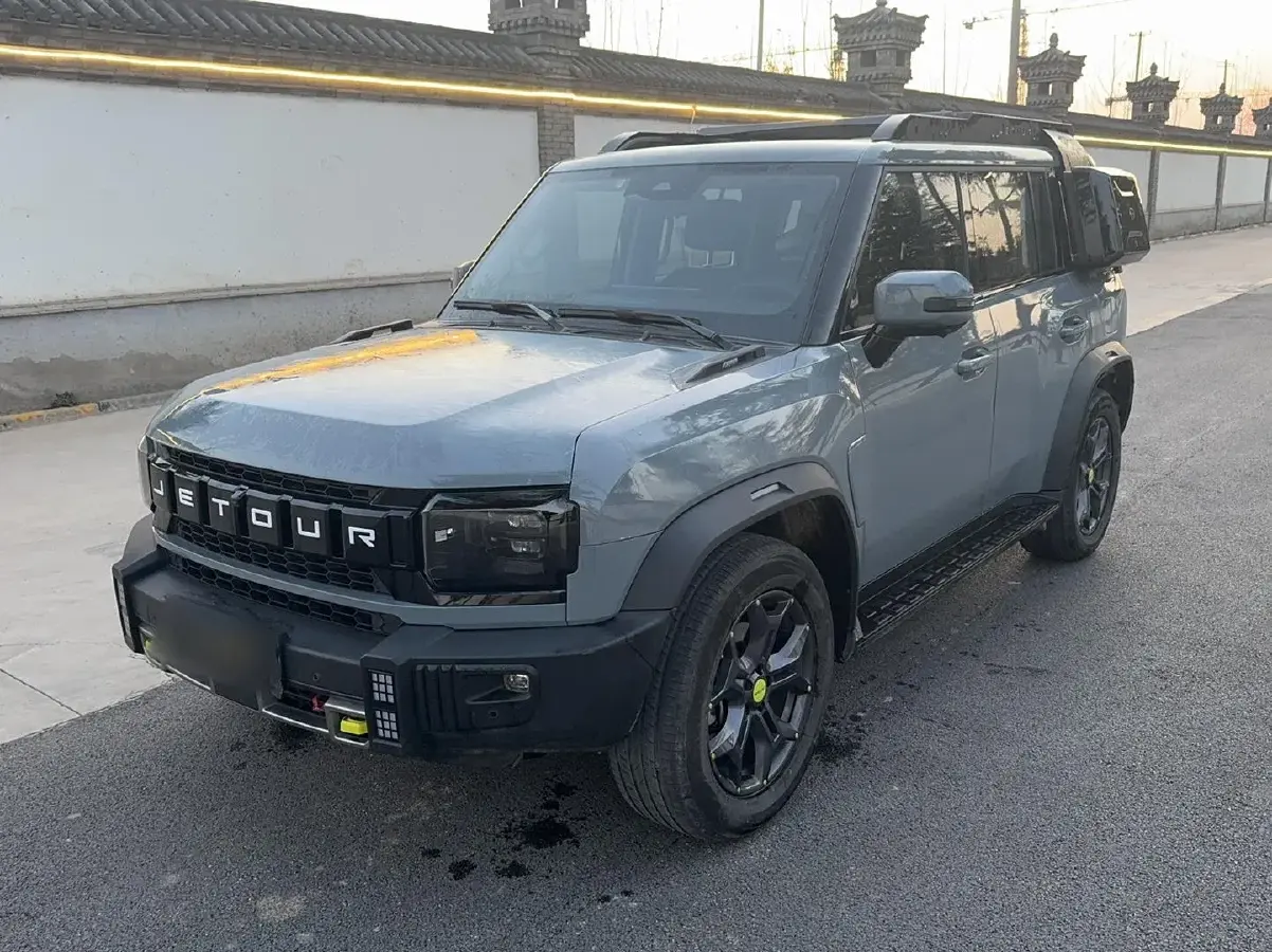 2023 Jetour Traveller 2.0T 254HP L4 7DCT