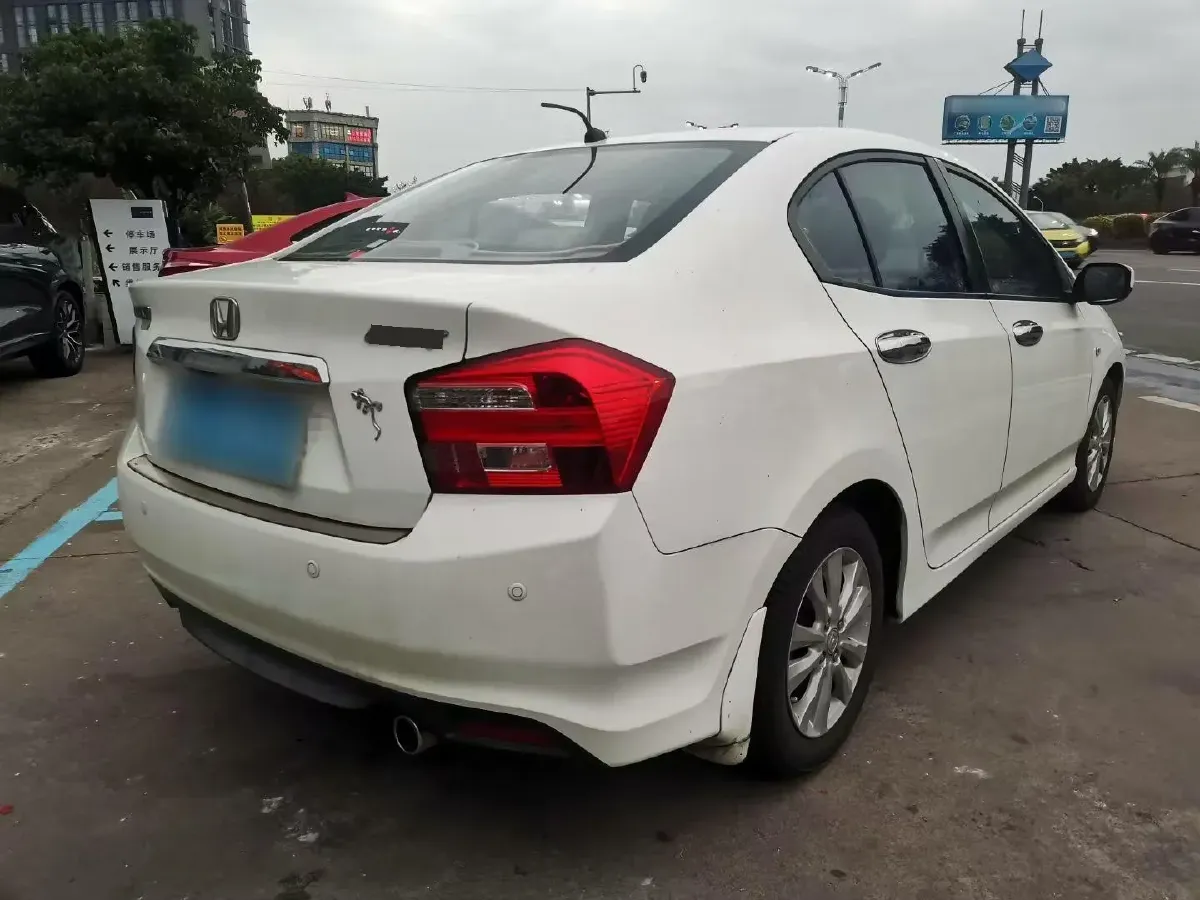 2014 Honda City Classic 1.5L 120HP L4 5AT,autocango,china used car exporter,china ev exporter,chinese used car exporter,chinese used ev exporter