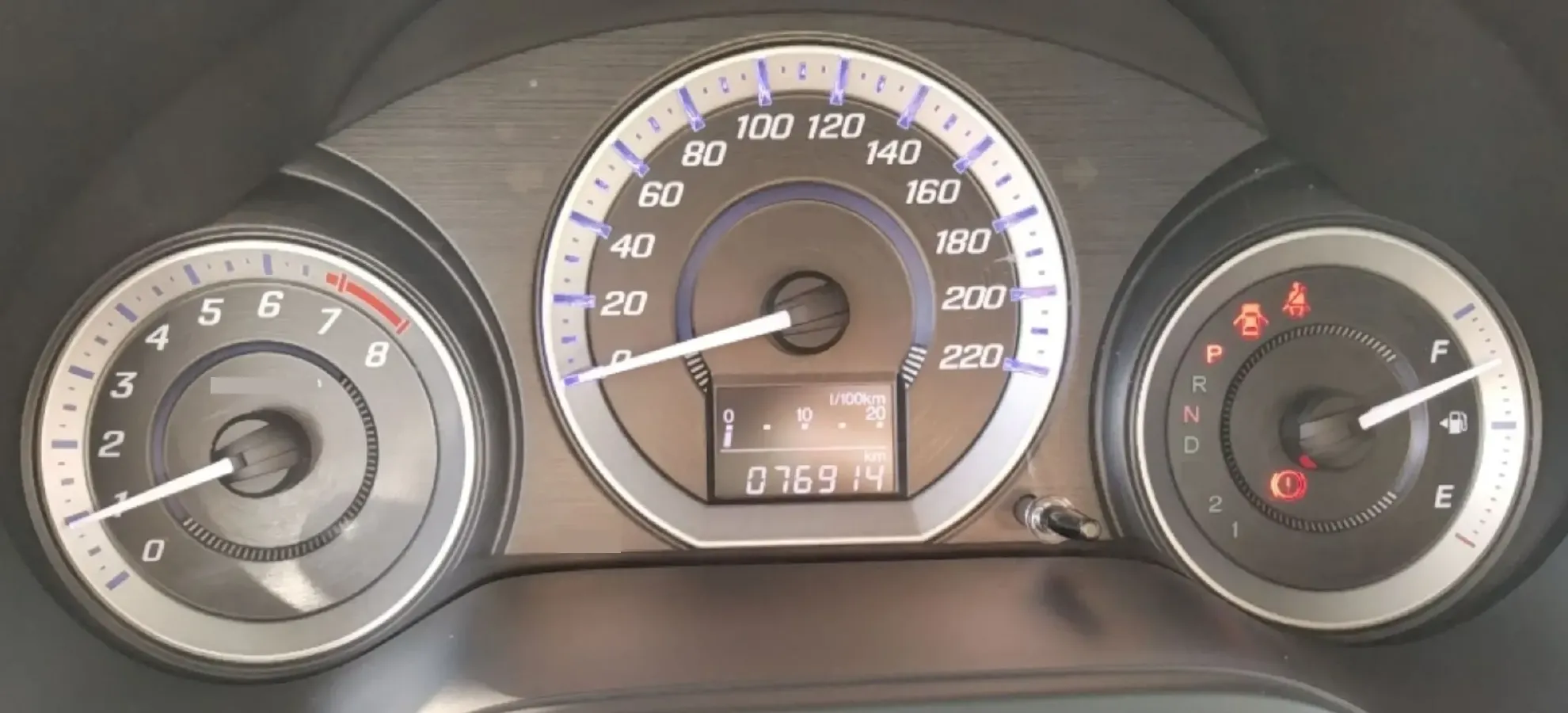 2014 Honda City Classic 1.5L 120HP L4 5AT,autocango,china used car exporter,china ev exporter,chinese used car exporter,chinese used ev exporter