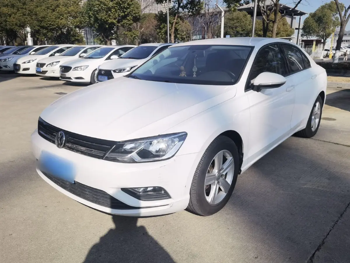 2017 Volkswagen Lamando 1.4T 131HP L4 7DCT