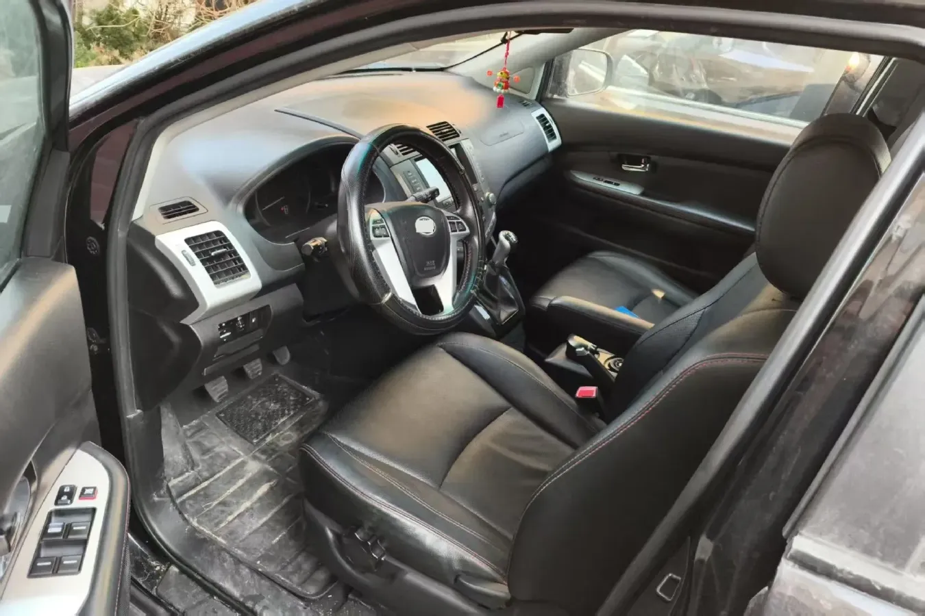 2014 BYD S6 2.0L 140HP L4 5MT,autocango,china used car exporter,china ev exporter,chinese used car exporter,chinese used ev exporter