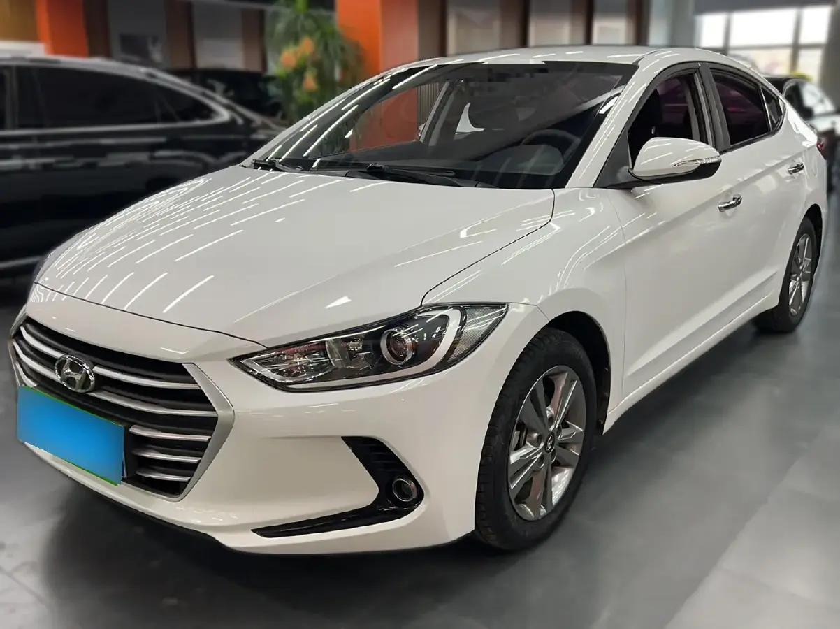 2016 Hyundai Elantra 1.6L 128HP L4 6MT