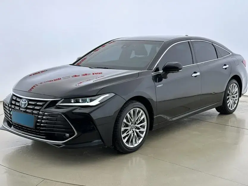 2022 Toyota Avalon 2.5L 178HP L4 E-CVT Hybrid