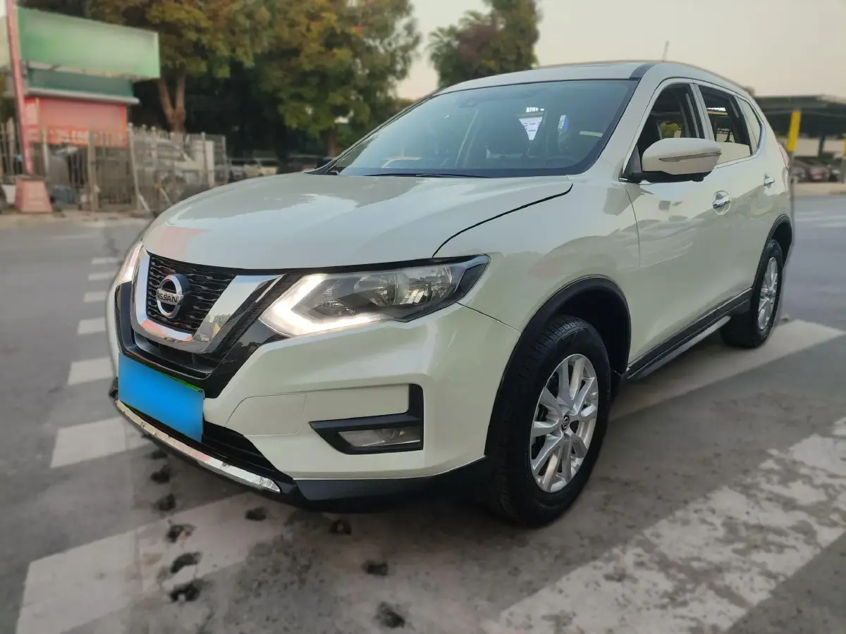 2020 Nissan X-Trail 2.0L 154HP L4 CVT