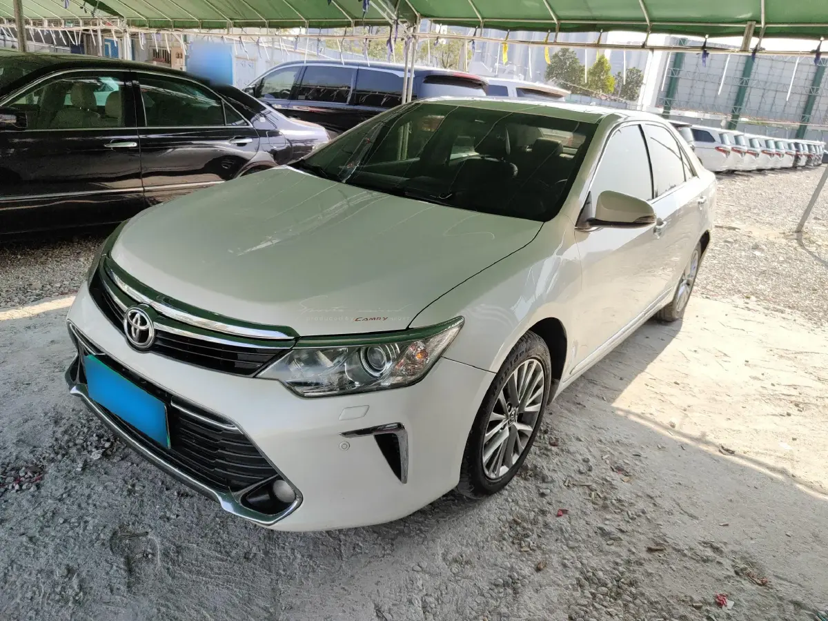 2016 Toyota Camry 2.5L 184HP L4 6AT