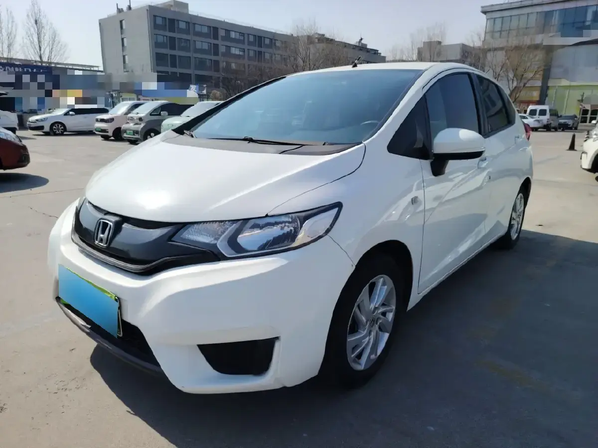 2014 Honda Fit 1.5L 131HP L4 CVT