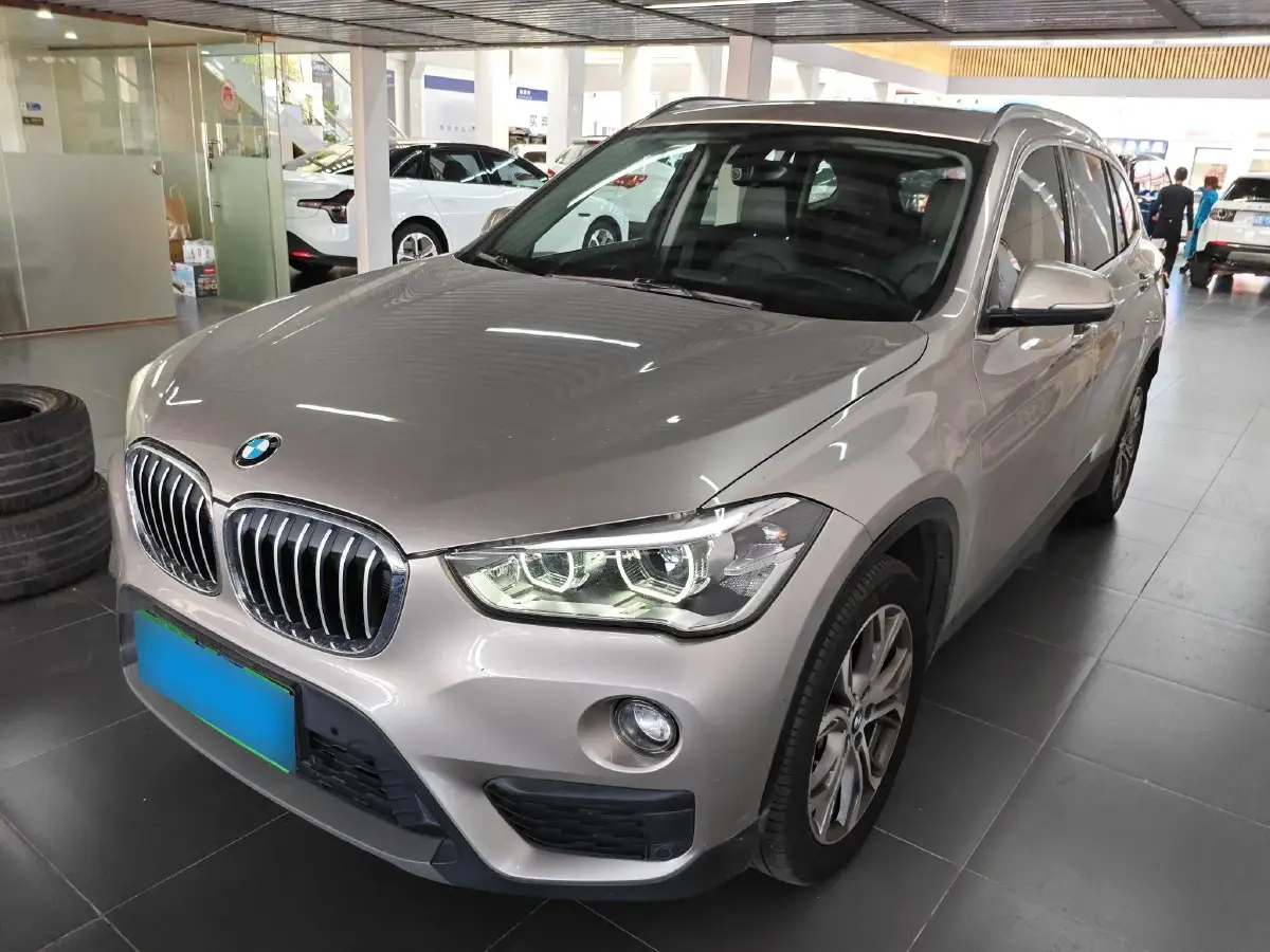 2019 BMW X1 2.0T 192HP L4 8AT