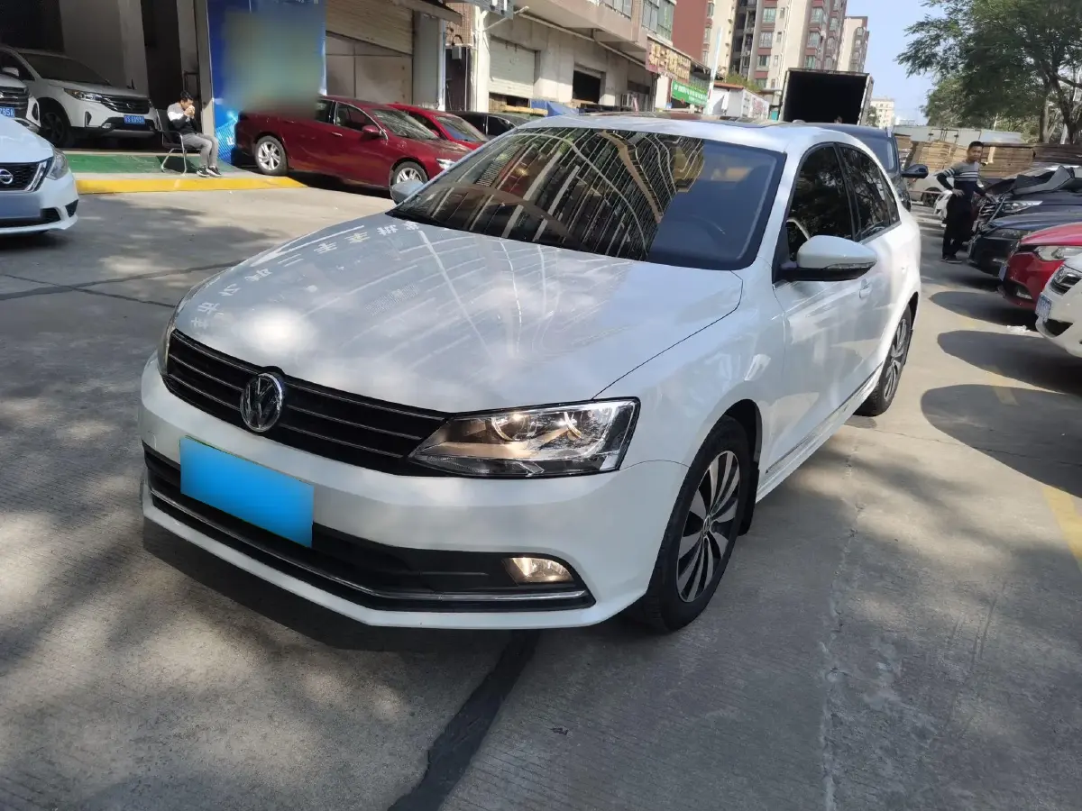 2018 Volkswagen Sagitar 1.6L 110HP L4 6AT