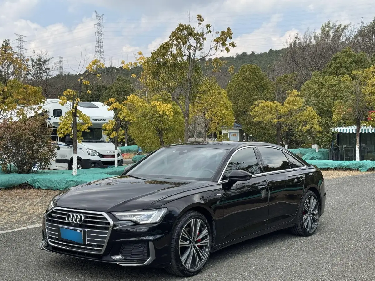 2022 Audi A6L 2.0T 224HP L4 7DCT