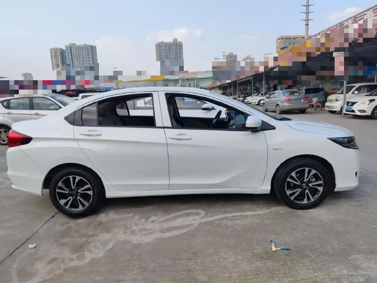 2016 Honda Greiz 1.5L 131HP L4 CVT,autocango,china used car exporter,china ev exporter,chinese used car exporter,chinese used ev exporter