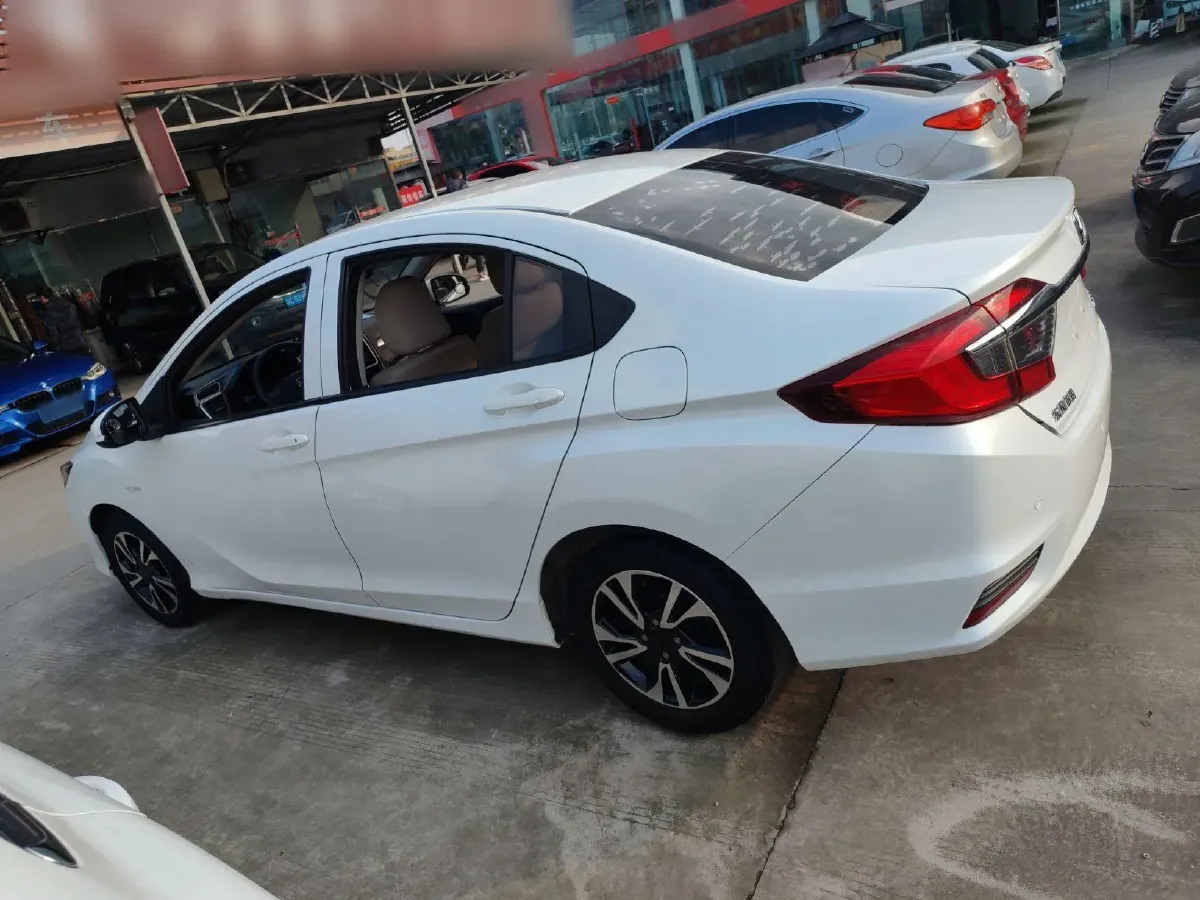 2016 Honda Greiz 1.5L 131HP L4 CVT,autocango,china used car exporter,china ev exporter,chinese used car exporter,chinese used ev exporter