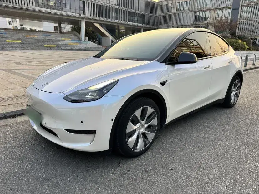 2021 Tesla Model Y BEV 60KWH