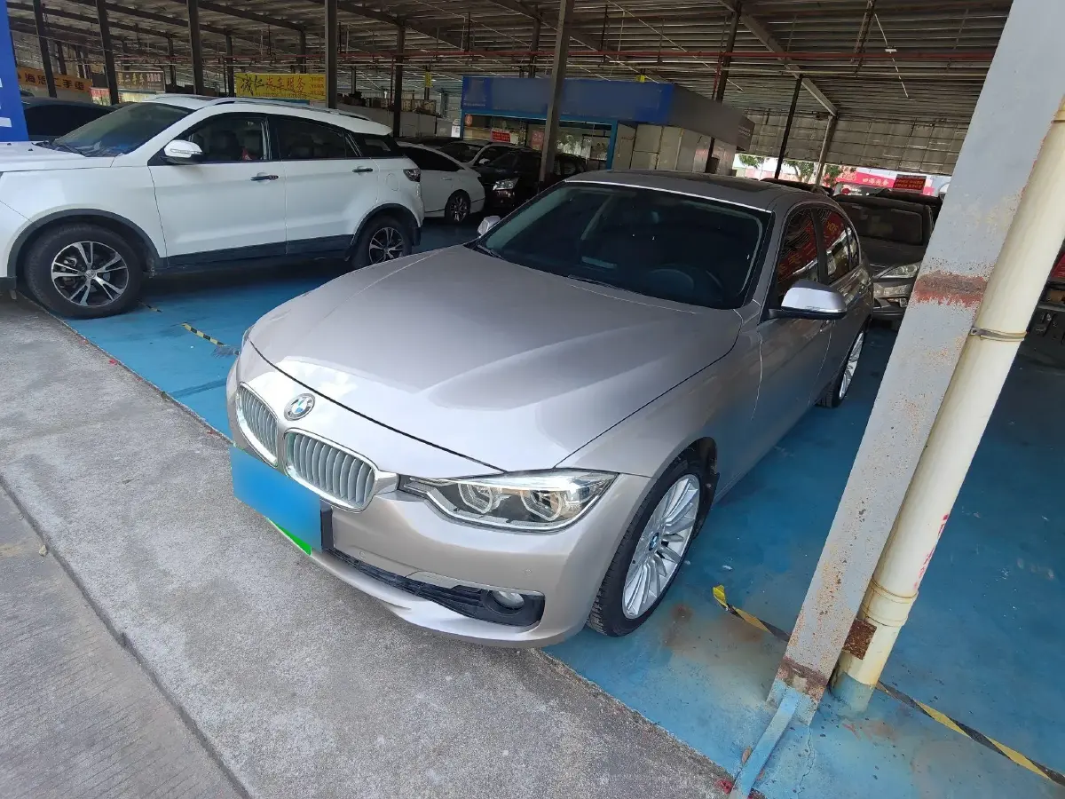 2018 BMW 3 Series 2.0T 184HP L4 8AT