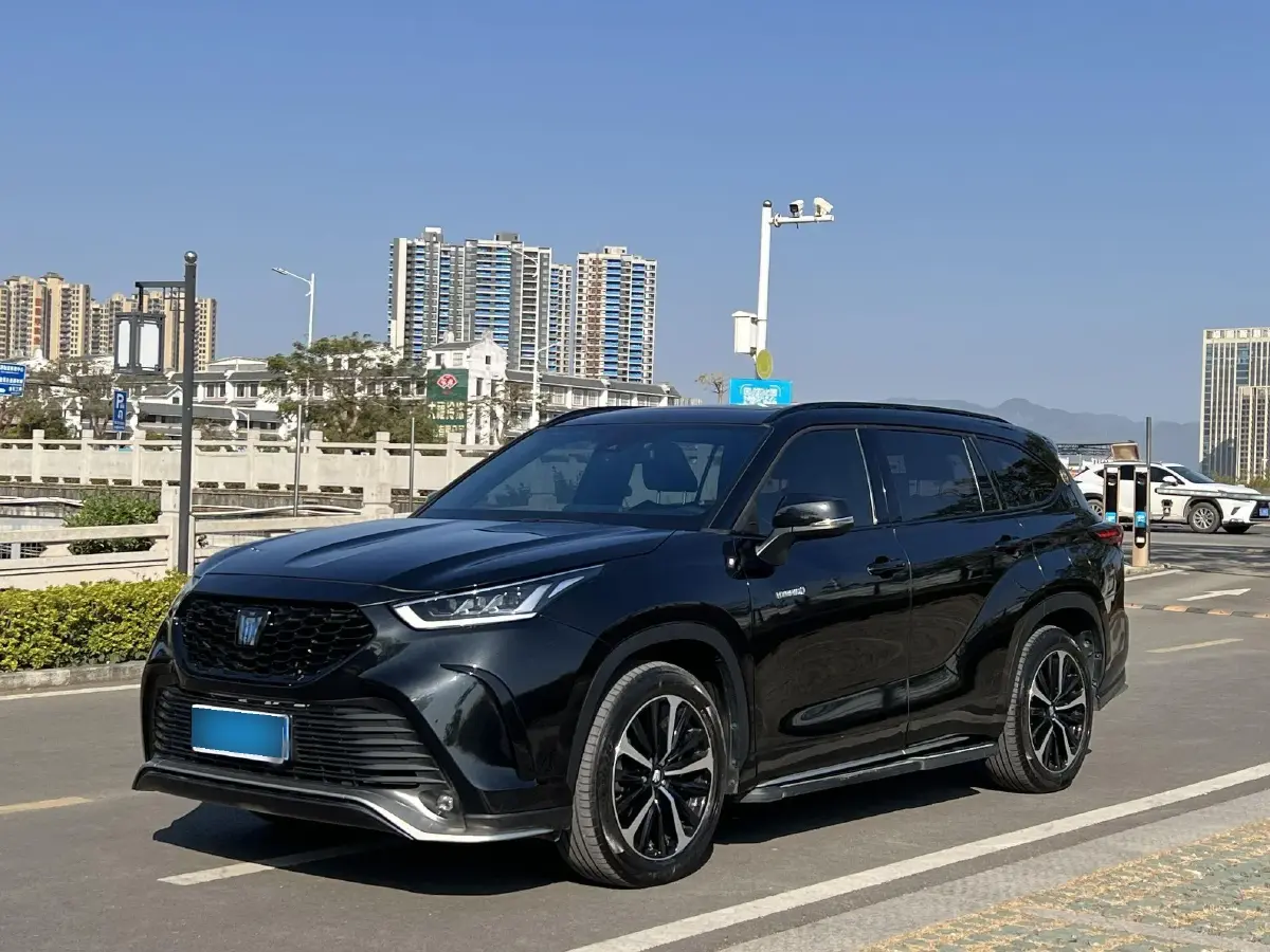 2023 Toyota Crown Kluger 2.5L 189HP L4 E-CVT Hybrid