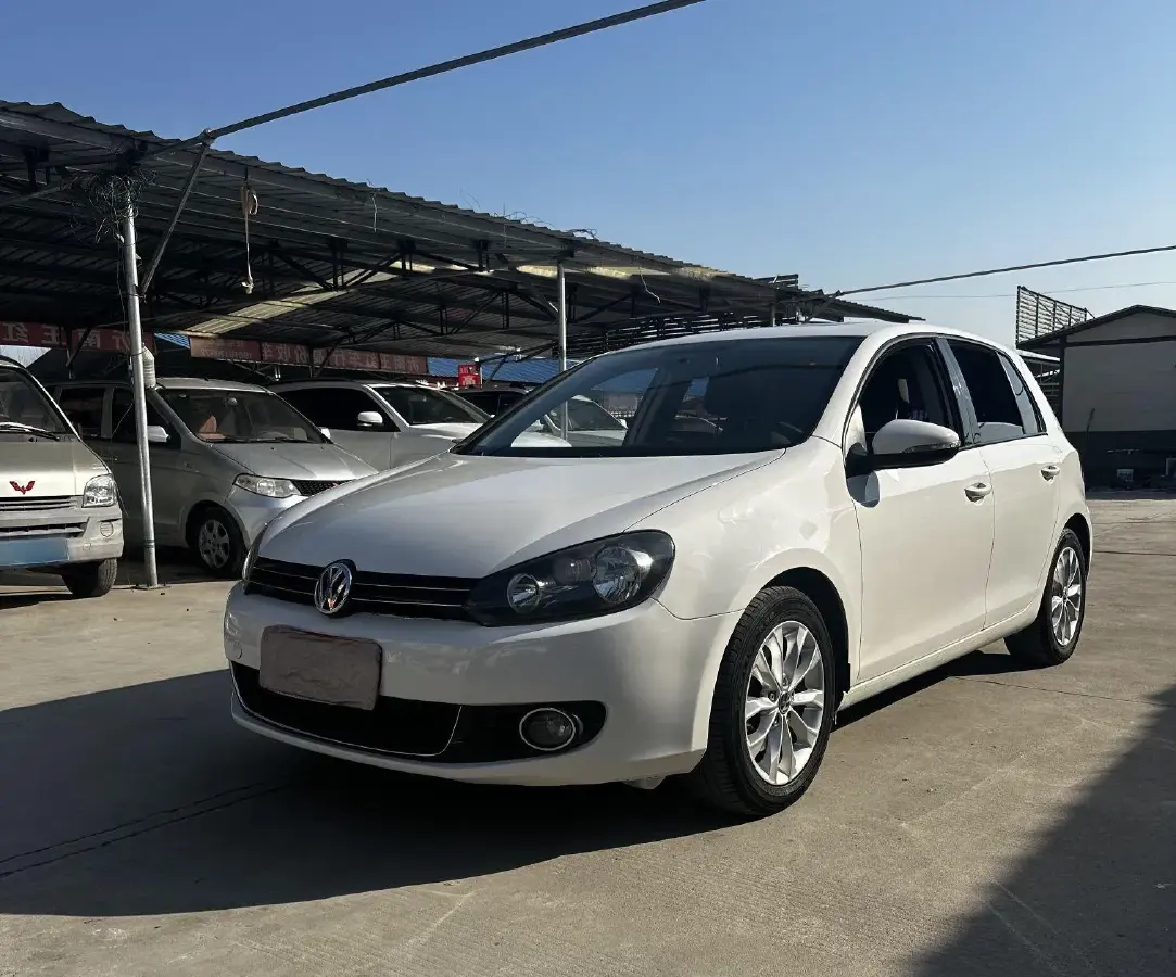 2012 Volkswagen Golf 1.4T 131HP L4 5MT