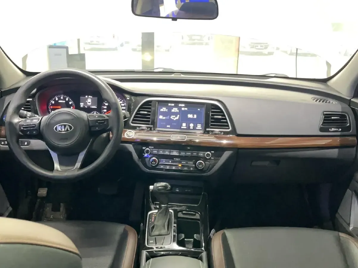 2017 Kia Cachet 1.8L 143HP L4 6AT,autocango,china used car exporter,china ev exporter,chinese used car exporter,chinese used ev exporter