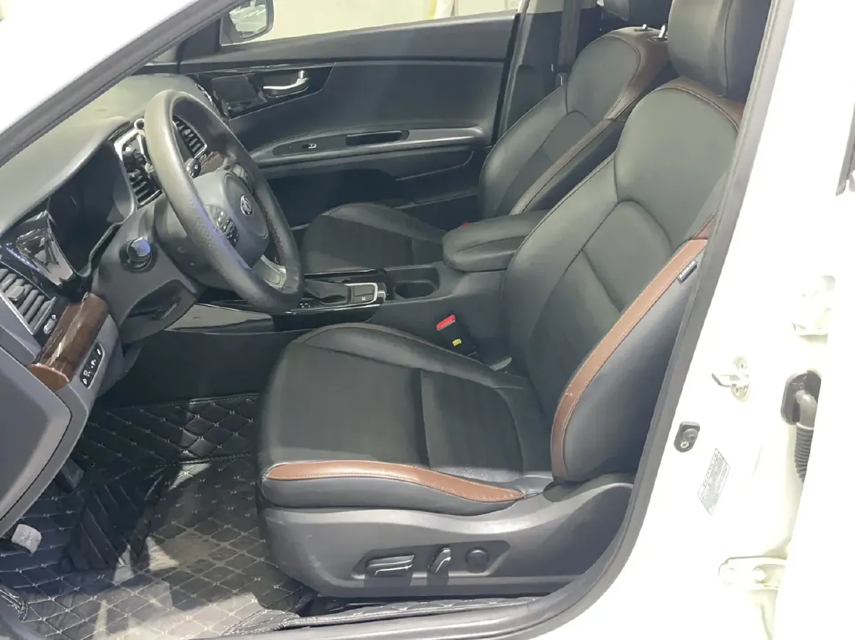 2017 Kia Cachet 1.8L 143HP L4 6AT,autocango,china used car exporter,china ev exporter,chinese used car exporter,chinese used ev exporter