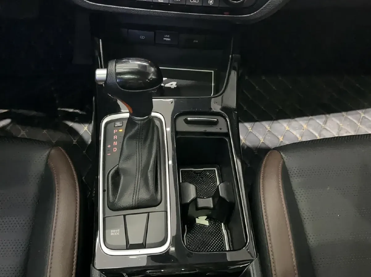 2017 Kia Cachet 1.8L 143HP L4 6AT,autocango,china used car exporter,china ev exporter,chinese used car exporter,chinese used ev exporter