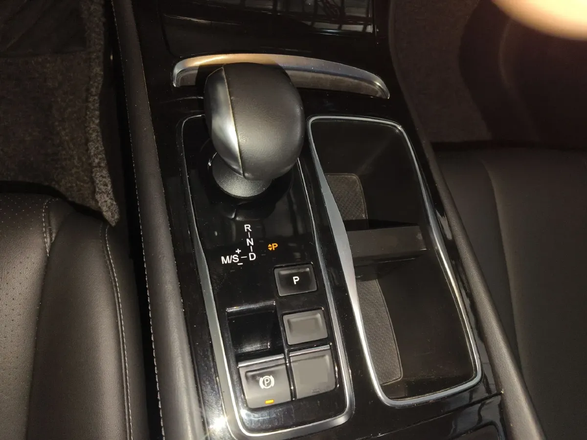 2019 GAC Trumpchi GA6 1.5T 169HP L4 6AT,autocango,china used car exporter,china ev exporter,chinese used car exporter,chinese used ev exporter