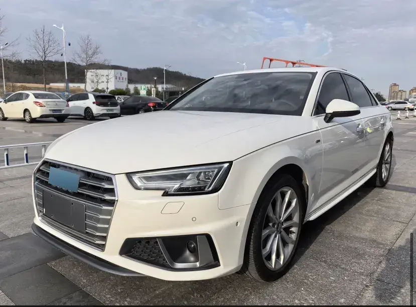 2019 Audi A4L 2.0T 190HP L4 7DCT