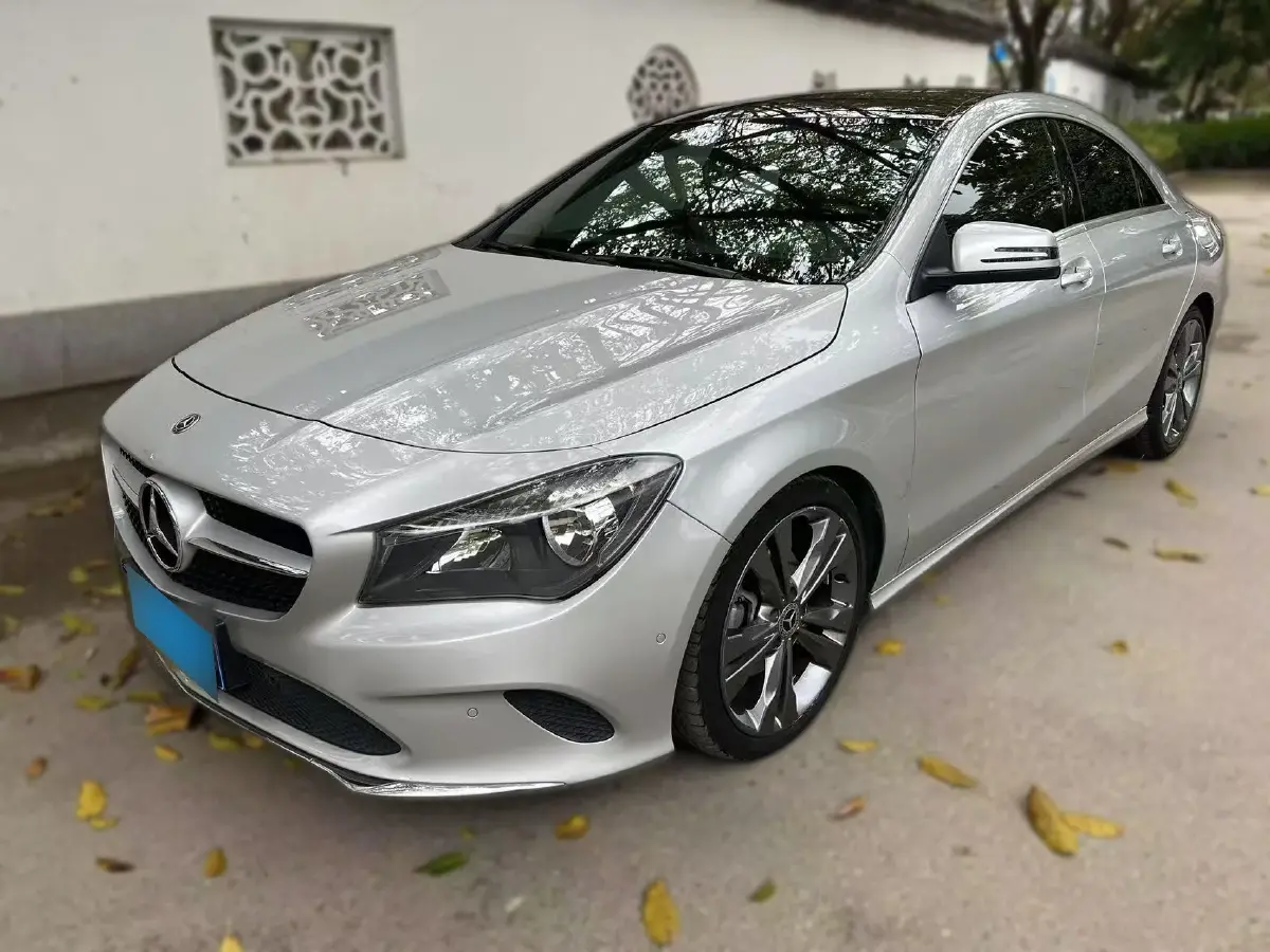 2018 Mercedes-Benz CLA Class 1.6T 156HP L4 7DCT