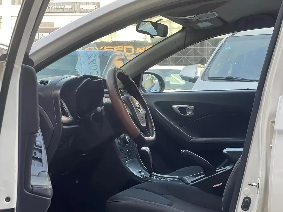 2013 GAC Trumpchi GA3 1.6L 122HP L4 4AT,autocango,china used car exporter,china ev exporter,chinese used car exporter,chinese used ev exporter