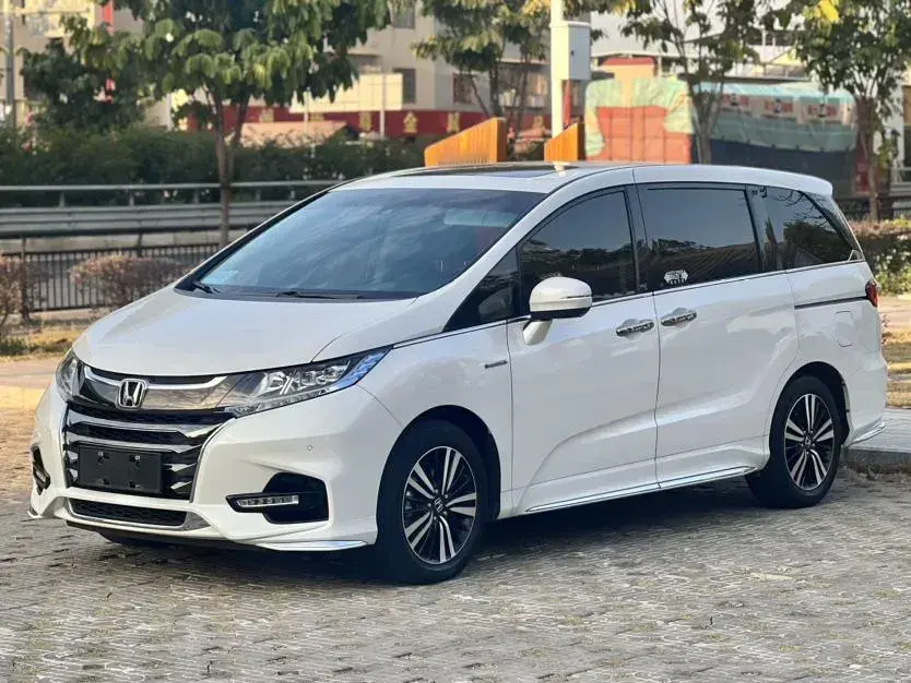 2021 Honda Odyssey 2.0L 146HP L4 E-CVT Hybrid