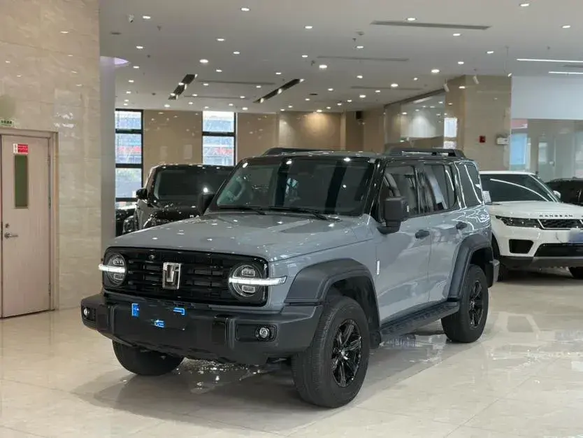 2021 Tank 300 2.0T 227HP L4 8AT