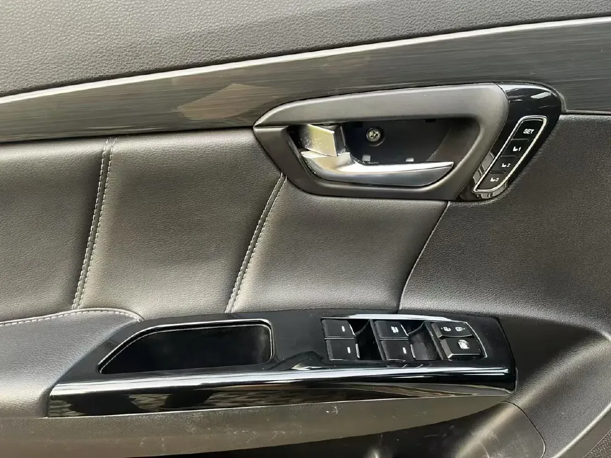 2015 GAC Trumpchi GA6 1.8T 177HP L4 7DCT,autocango,china used car exporter,china ev exporter,chinese used car exporter,chinese used ev exporter