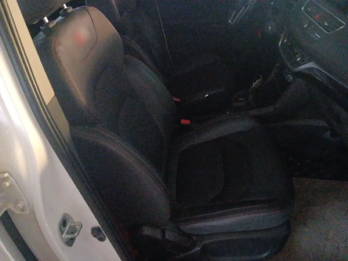 2018 JAC Refine S3 1.6L 120HP L4 CVT,autocango,china used car exporter,china ev exporter,chinese used car exporter,chinese used ev exporter