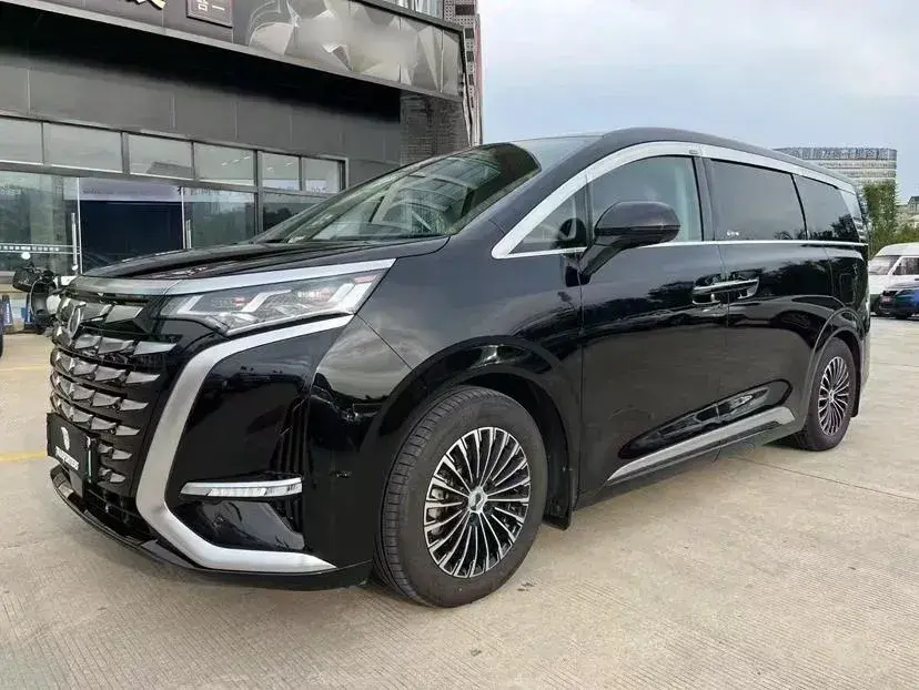 2022 Denza D9 1.5T 139HP L4 E-CVT PHEV 40.06KWH