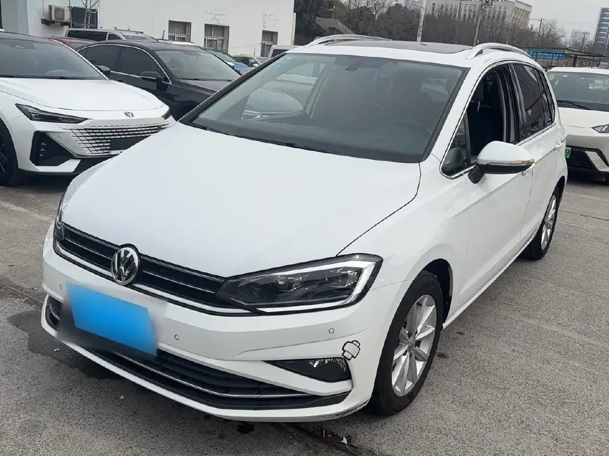 2019 Volkswagen Golf Sportsvan 1.4T 150HP L4 7DCT