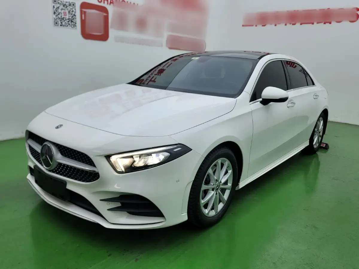 2020 Mercedes-Benz A Class 1.3T 163HP L4 7DCT