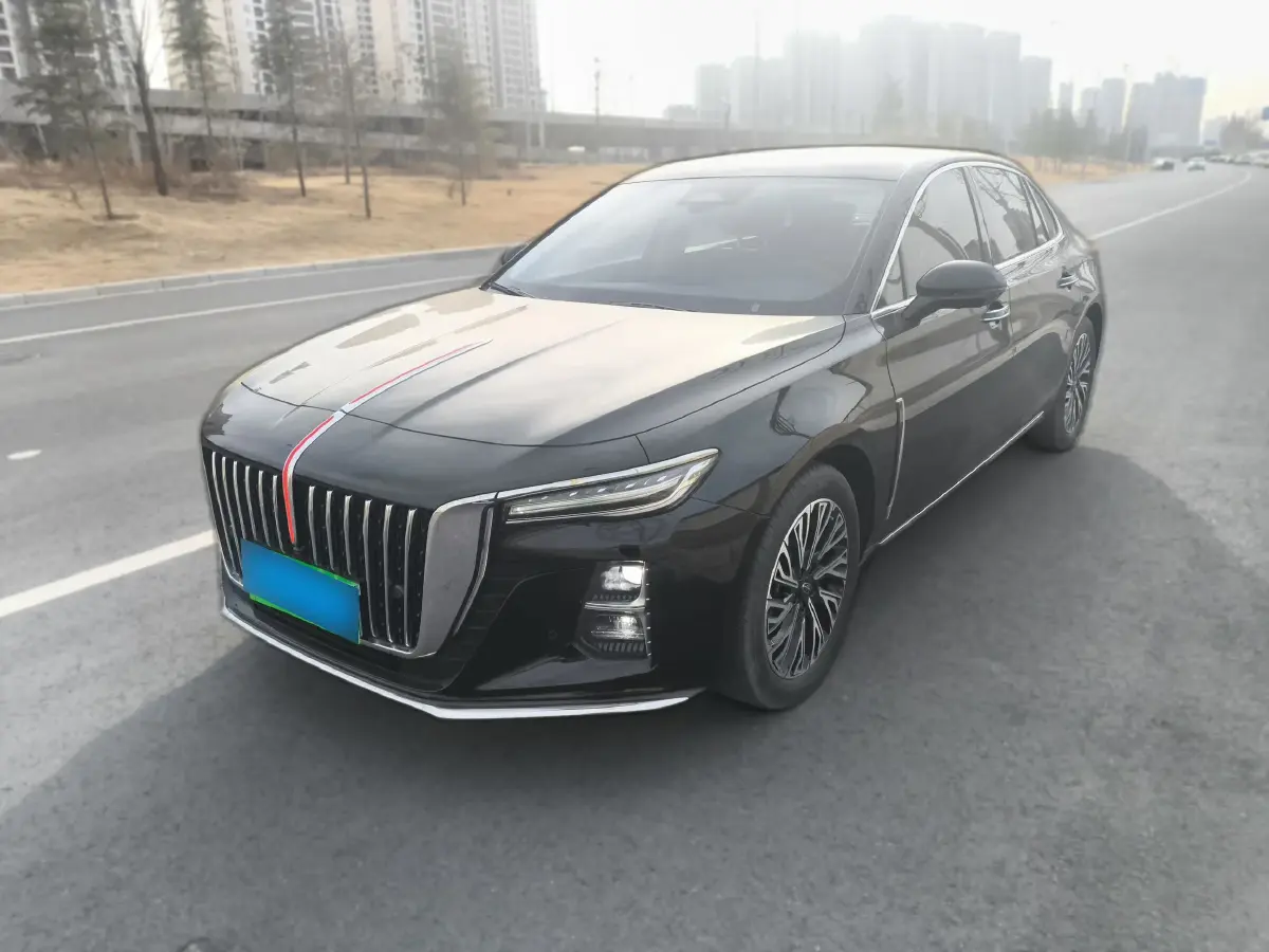2023 HongQi H5 2.0T 224HP L4 8AT