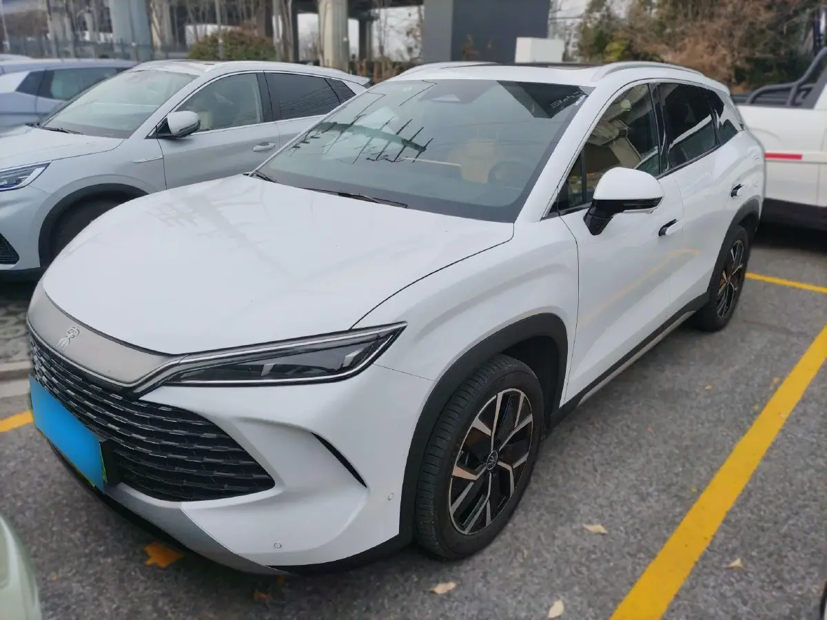 2024 BYD SongL DM-i 1.5L 101HP L4 E-CVT PHEV 26.6KWH