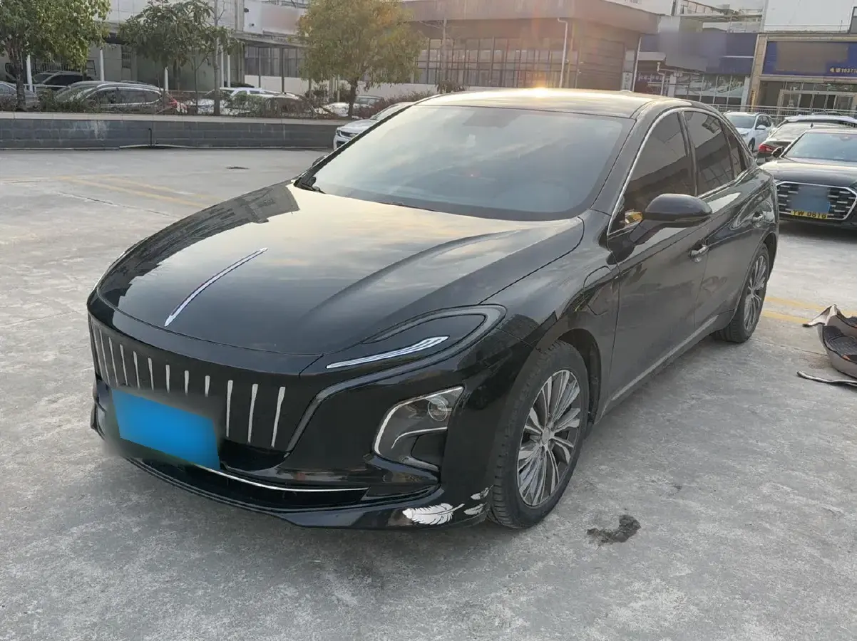 2022 HongQi E-QM5 BEV 54KWH