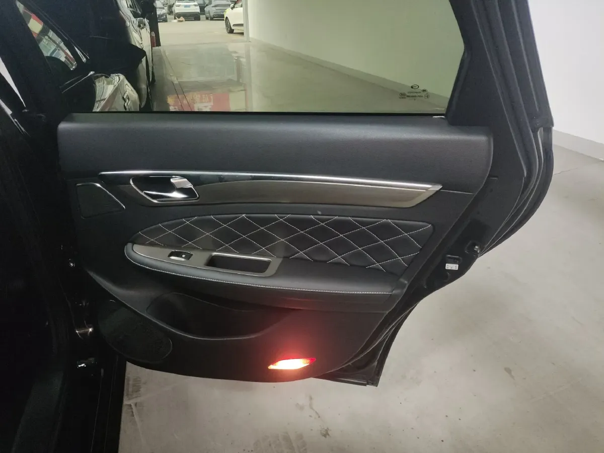 2017 GAC Trumpchi GA8 2.0T 197HP L4 6AT,autocango,china used car exporter,china ev exporter,chinese used car exporter,chinese used ev exporter