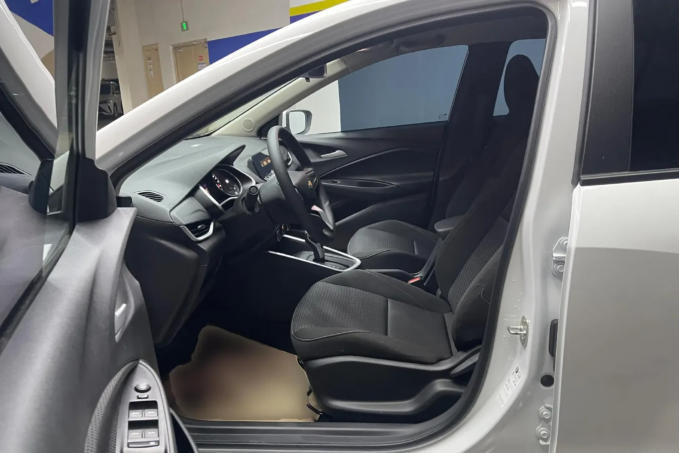 2022 Chevrolet Cavalier 1.0T 125HP L3 6AT,autocango,china used car exporter,china ev exporter,chinese used car exporter,chinese used ev exporter