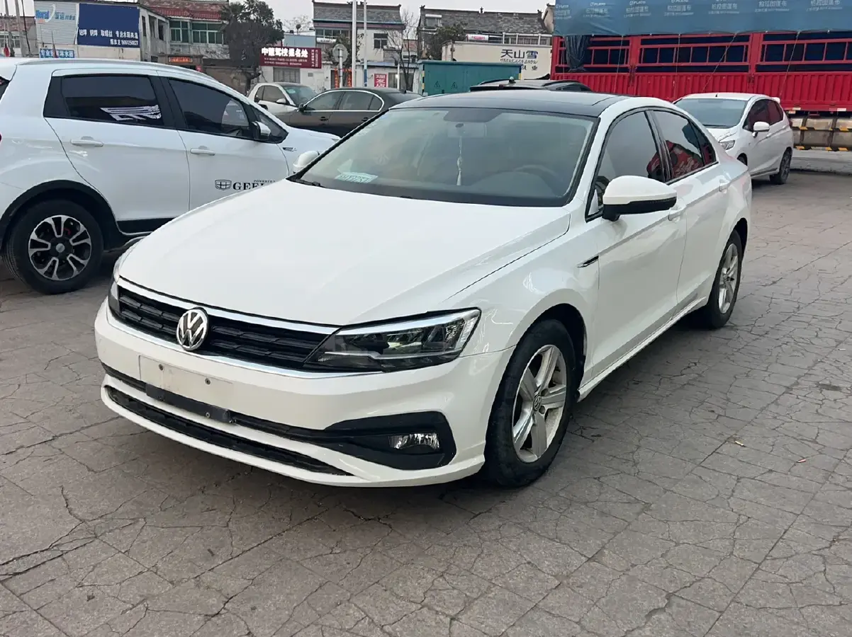 2019 Volkswagen Lamando 1.4T 131HP L4 7DCT