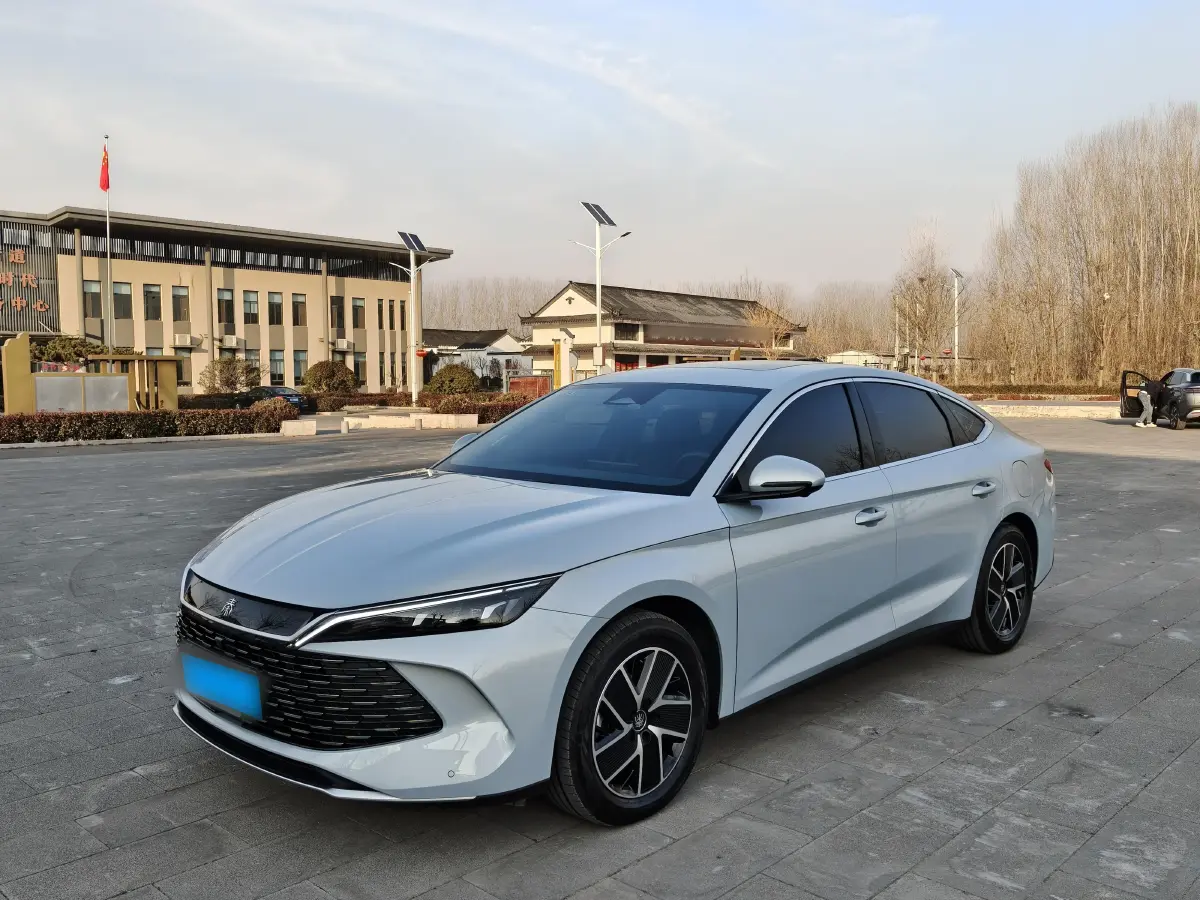 2024 BYD QinL 1.5L 101HP L4 E-CVT PHEV 15.87KWH