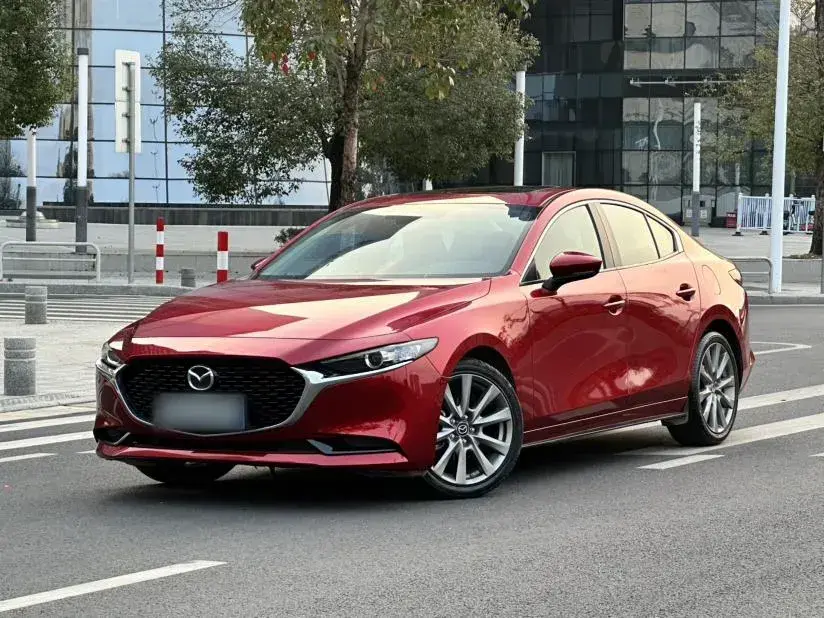 2022 Mazda 3 Axela 2.0L 158HP L4 6AT