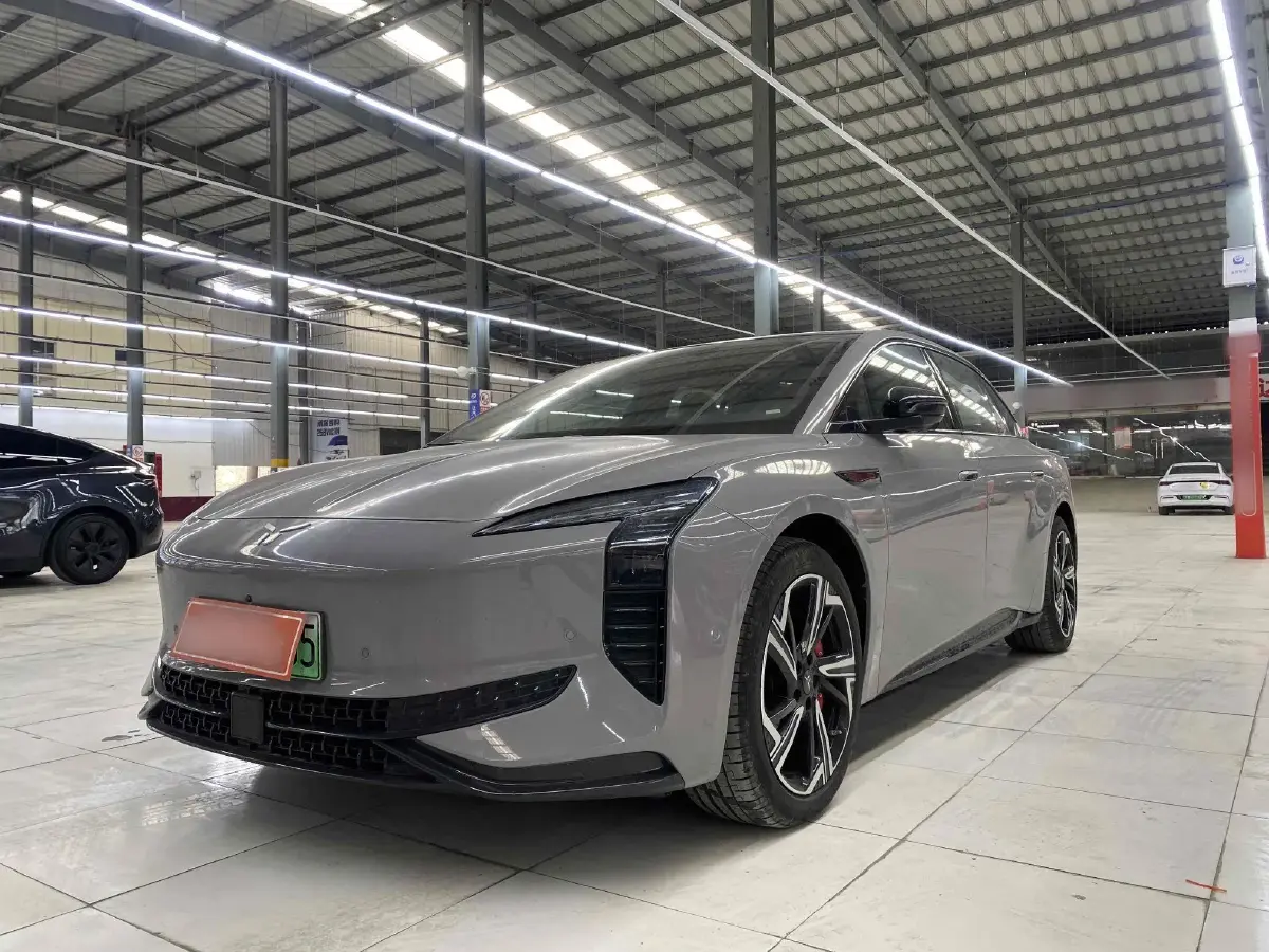 2024 HongQi EH7 BEV 111KWH