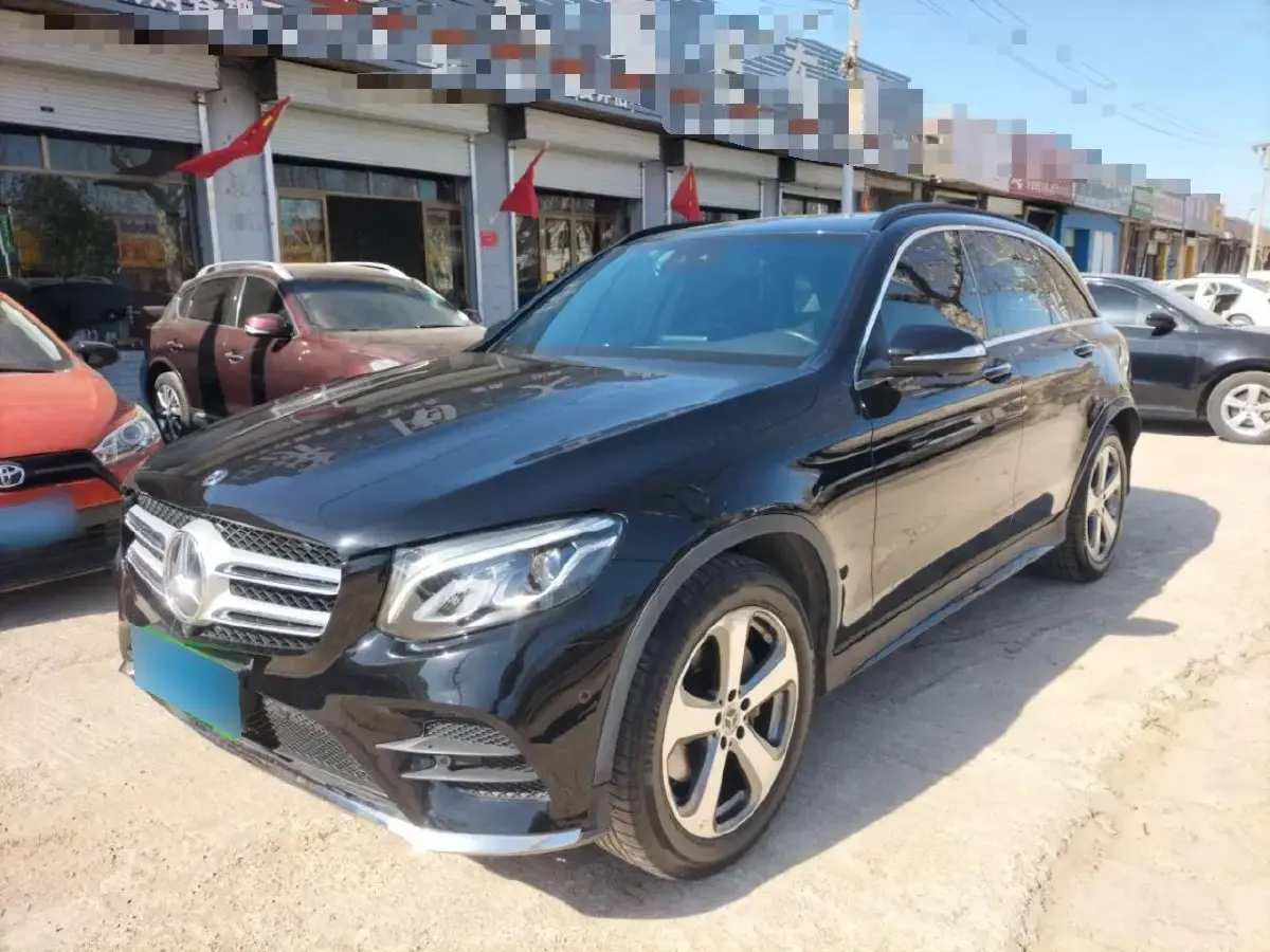 2017 Mercedes-Benz GLC Class 2.0T 211HP L4 9AT