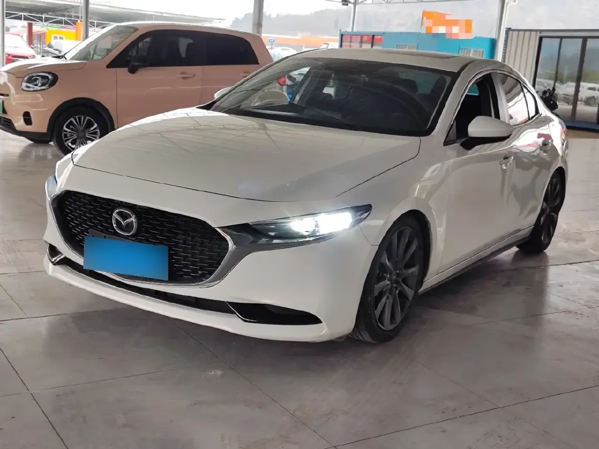 2021 Mazda 3 Axela 2.0L 158HP L4 6AT