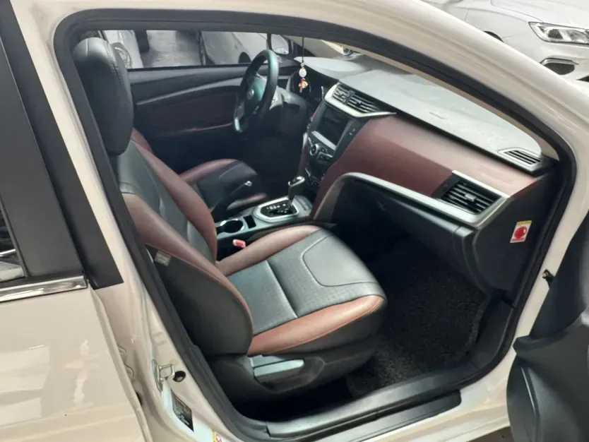 2014 BYD G5 1.5T 154HP L4 6DCT,autocango,china used car exporter,china ev exporter,chinese used car exporter,chinese used ev exporter