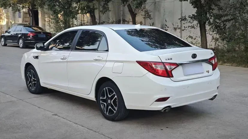 2014 BYD G5 1.5T 154HP L4 6DCT,autocango,china used car exporter,china ev exporter,chinese used car exporter,chinese used ev exporter