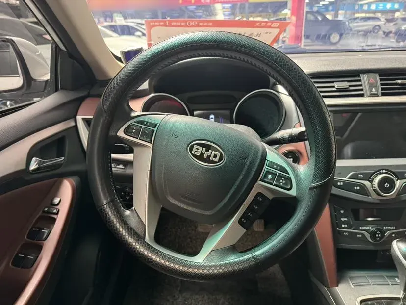 2014 BYD G5 1.5T 154HP L4 6DCT,autocango,china used car exporter,china ev exporter,chinese used car exporter,chinese used ev exporter