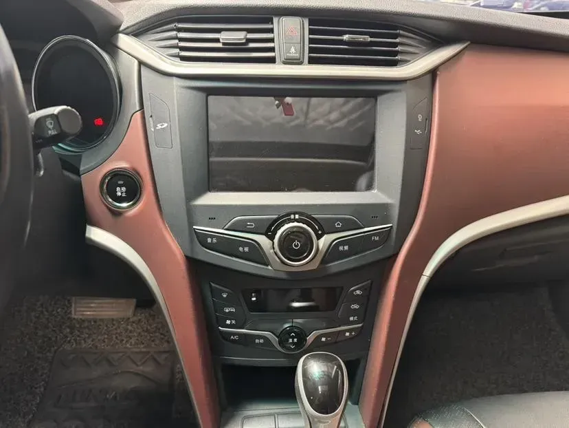 2014 BYD G5 1.5T 154HP L4 6DCT,autocango,china used car exporter,china ev exporter,chinese used car exporter,chinese used ev exporter