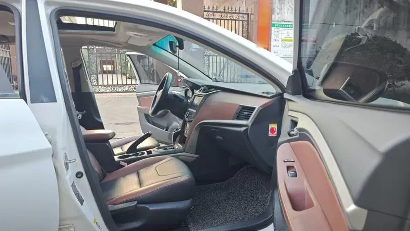 2014 BYD G5 1.5T 154HP L4 6DCT,autocango,china used car exporter,china ev exporter,chinese used car exporter,chinese used ev exporter